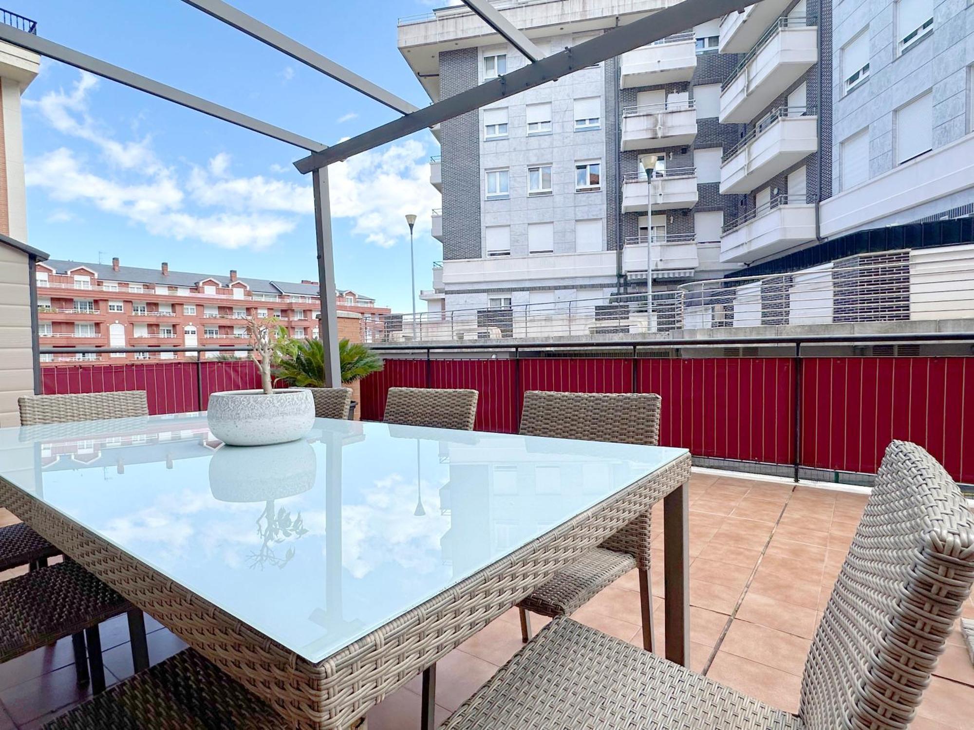 Апартаменти Apartamento Con Gran Terraza En El Centro Кастро-Урдіалес Екстер'єр фото
